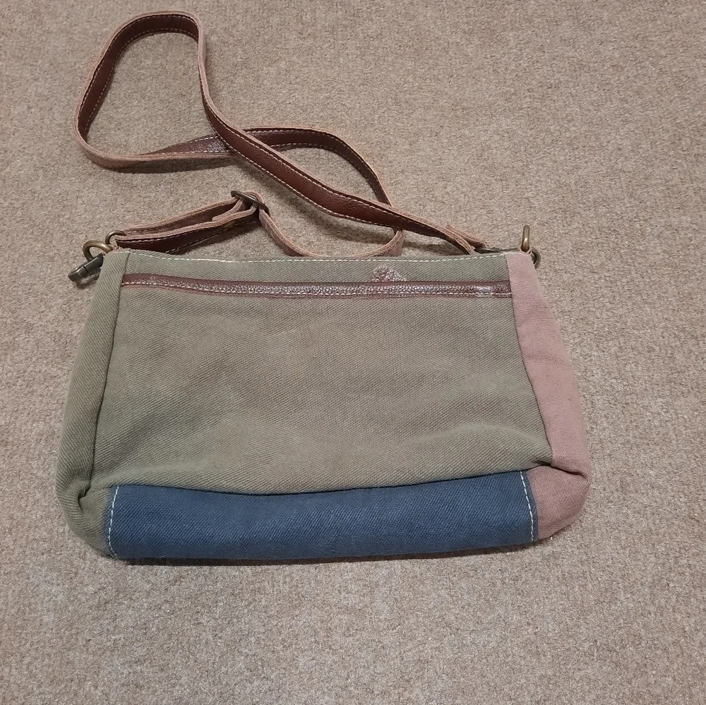 Myra Bag excellent no